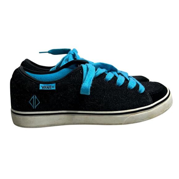 VANS OFF THE WALL Women’s Dollin Skate Shoe Sneakers - Black / Blue - 7.5 - Picture 1 of 9